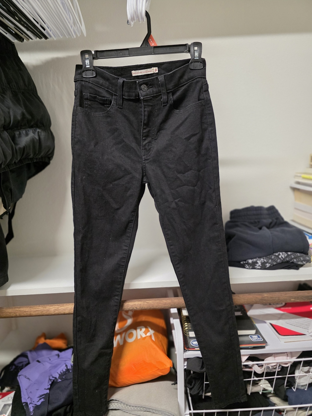 Women's Black Levi High-Rise Skinny Jeans